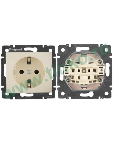 Розетка Valena 2К+3 с защитными шторками, на винтах 16А 250В, слоновая кость (774321). Розетка. LegranD в Кемерово